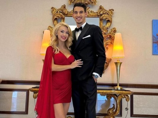 Andreea Bălan lansează un nou single emoționant „Superîndrăgostiți”. Cântă despre povestea dintre ea și Victor Cornea