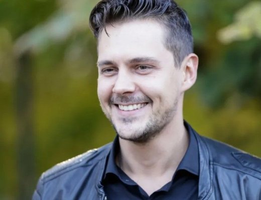 Actor dat afară din serialul The White Lotus, după ce a fost acuzat că susţine războiul declanşat de Putin