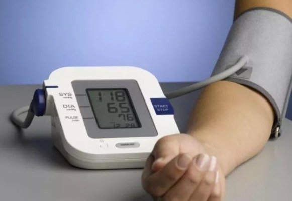 Adăugarea acestui singur aliment în dietă ar putea scădea tensiunea arterială