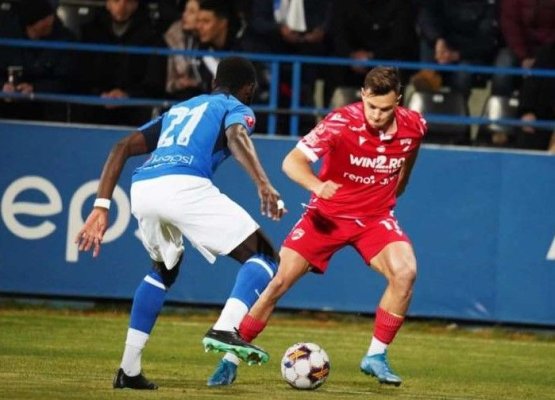Fotbal: Dinamo a învins-o pe Farul cu 2-0, în deplasare, în Superligă