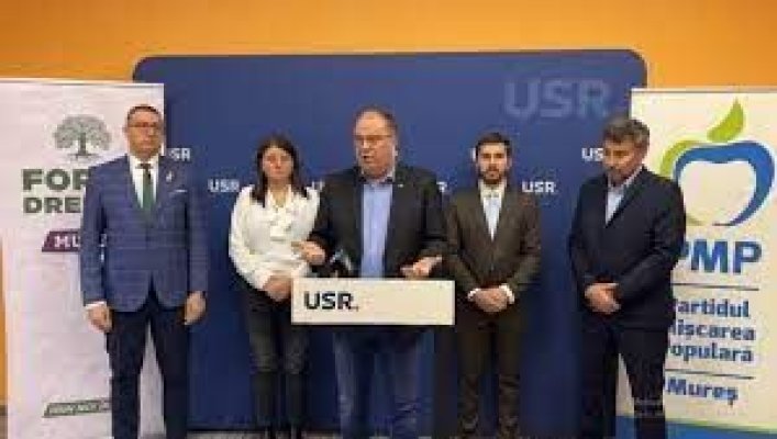 Liderii Alianţei Dreapta Unită susţin că vor promova criteriul meritocraţiei în numirile în funcţii publice