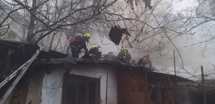 Incendiu în Constanța. O casă părăsită a fost cuprinsă de flăcări