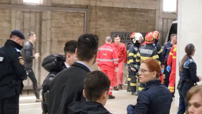 Alertă în București! Două garnituri de metrou s-au ciocnit, este haos în subteran
