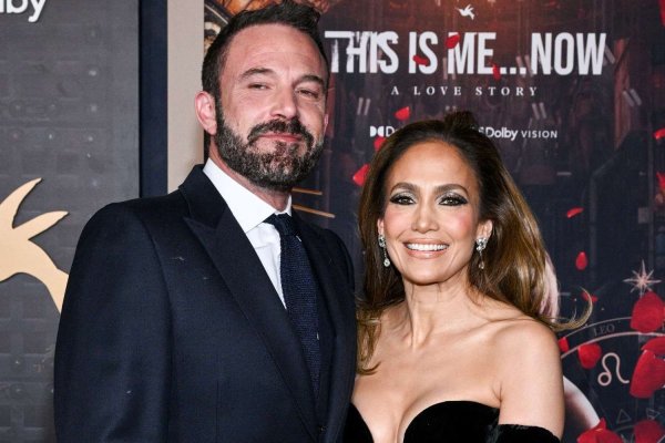 Jennifer Lopez a lansat filmul 
