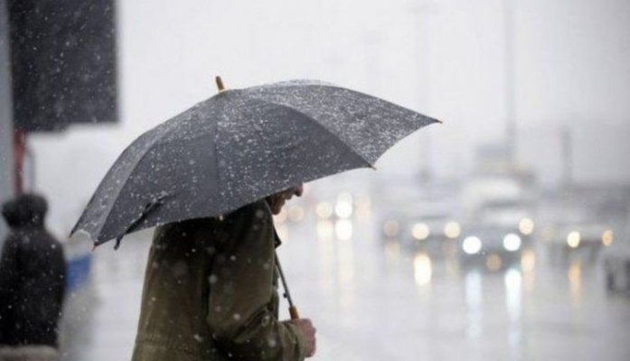 În weekend, vreme mohorâtă și ploi, în România 