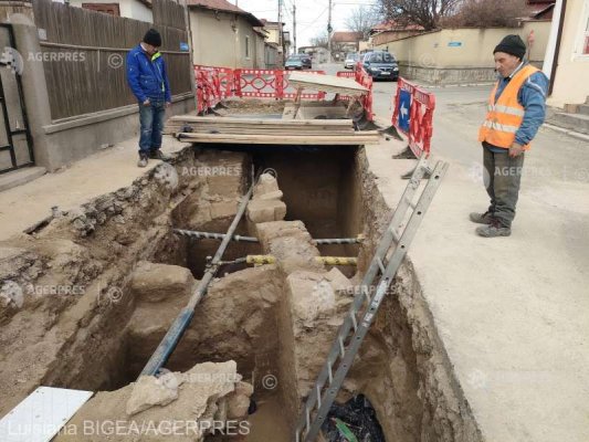 Tulcea: Monument funerar din secolul al IV-lea, descoperit în timpul unor lucrări edilitare