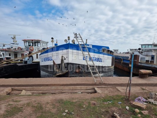 O navă a fost reținută în Portul Constanța pentru că proprietarul refuză să plătească echipajul. Video