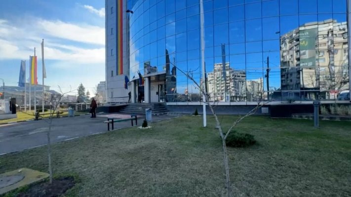 Percheziții la Primăria Ploiești în dosarul apartamentelor de lux vândute de mai multe ori