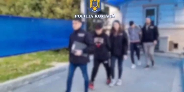 Au condus beți și fără permis și au ajuns la pușcărie