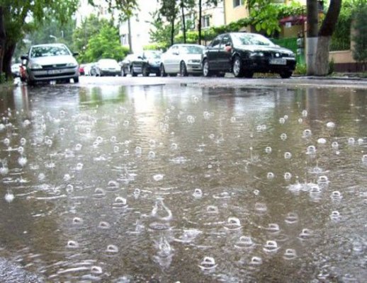 Meteorologii anunţă instabilitate atmosferică accentuată în mai multe zone ale țării