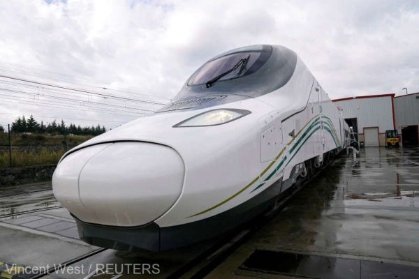 Autorităţile spaniole sunt îngrijorate de intenţia unui consorţiu ungar de a prelua producătorul de trenuri Talgo