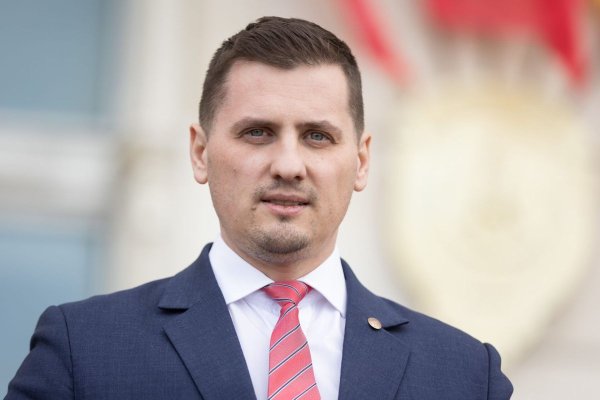 Deputatul Beniamin Todosiu şi-a dat demisia din grupul parlamentar al USR şi a trecut la PSD