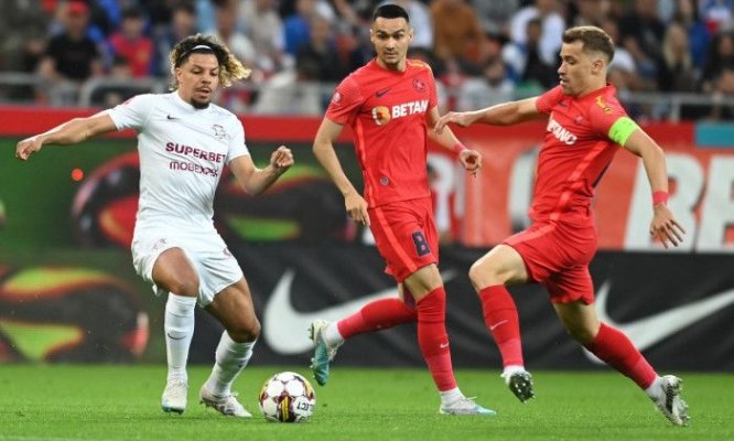 Rapid a pus la punct liderul FCSB, scor 4-0, în ultima etapă a sezonului regulat