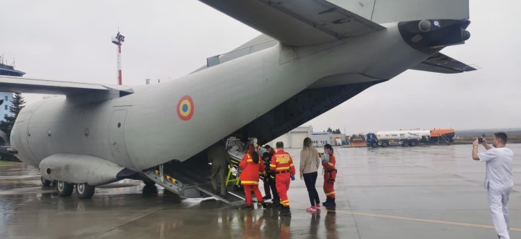 Misiune de transport umanitar: Minor aflat în stare gravă, dus în Italia