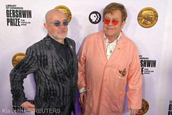 Elton John îi aduce un omagiu inseparabilului său textier: Fără el, aş lucra la McDonald's