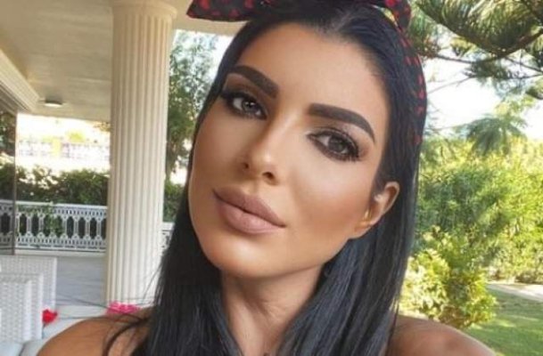 Andreea Tonciu șterge pe jos cu divele din showbiz: „Vă dau clasă din orice poziție“
