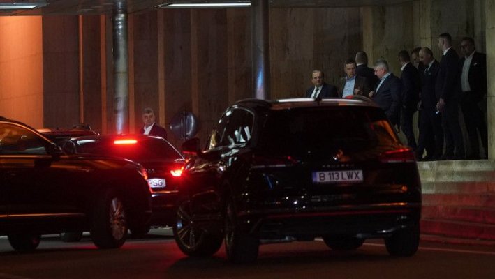 Cătălin Cîrstoiu e la Palatul Victoria unde e prezentat în coaliţie