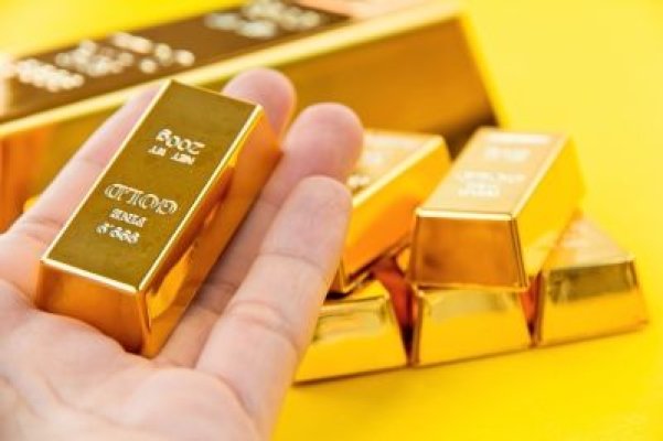 Preţul aurului a atins luni un nou maxim: 317,9323 lei/gram