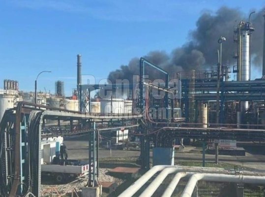 Explozie la Rafinăria Petromidia! Video