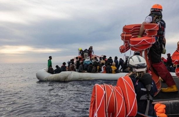 Uniunea Europeană, acuzată că finanţează abandonarea migranţilor în Sahara
