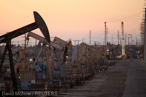 Prețul petrolului a atins cote alarmante. Cu câți dolari a crescut barilul