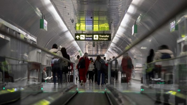 Metodele ilegale folosite de străini pentru a pătrunde în România, după intrarea în Schengen aerian și maritim
