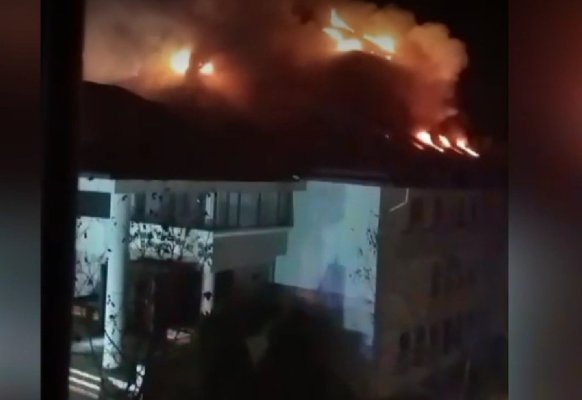 Sute de dosare celebre au ars în incendiul de la Judecătoria Cornetu. Anchetatorii iau în calcul ipoteza unei mâini criminale