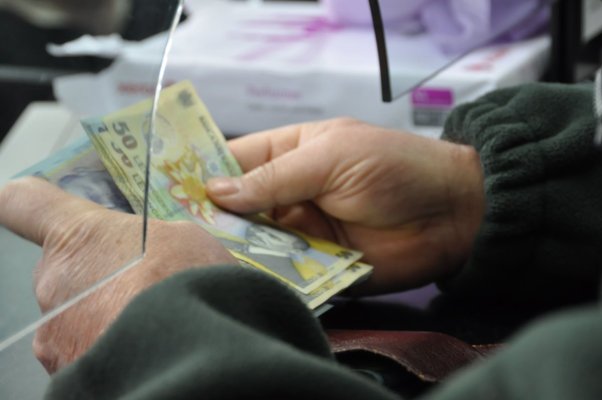 Contribuabilii care își plătesc obligațiile fiscale restante vor beneficia de o amnistie fiscală