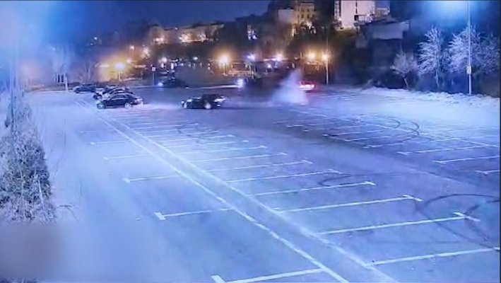Amendă de 1.000 de lei pentru un șofer care efectua manevre de derapare într-o parcare