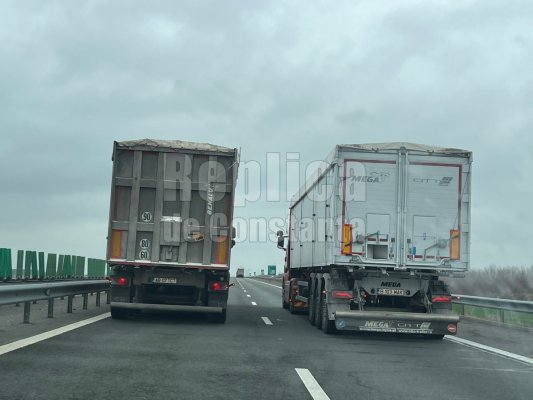 Autostrada A2, blocată de două TIR-uri, pentru raliul de ocazie al unor inconștienți. Video