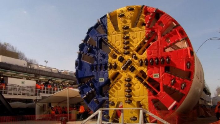 A început săparea celor mai lungi tuneluri de cale ferată din România
