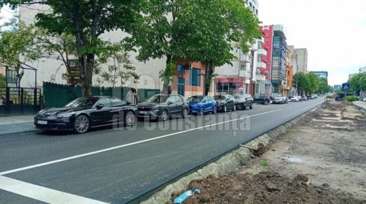 Șoferii sunt disperați după ce s-au desființat locurile de parcare de pe bulevardul Mamaia. Video 