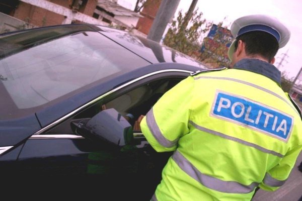 Un poliţist care efectua un control în trafic, lovit de un şofer băut