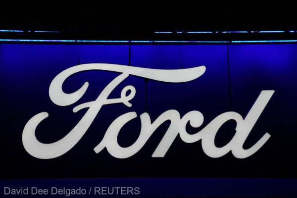 Ford amână producţia unor vehicule electrice în SUA