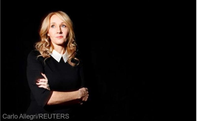 Guvernul britanic susţine că J.K. Rowling nu ar trebui arestată pentru opiniile sale faţă de persoanele transsexuale
