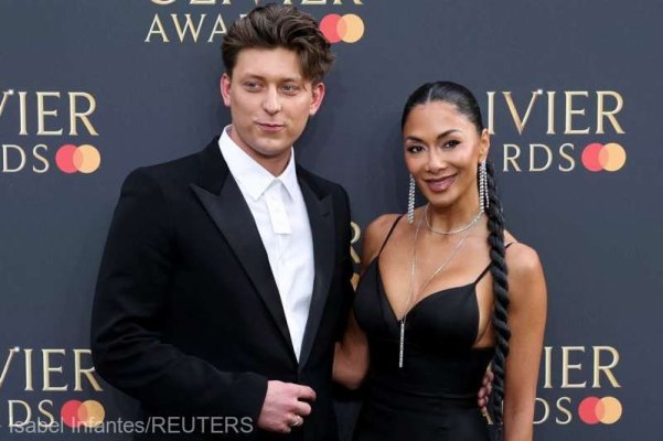 Olivier Awards 2024: Musicalul ''Sunset Boulevard'' şi actriţa Nicole Scherzinger, marii câştigători ai galei