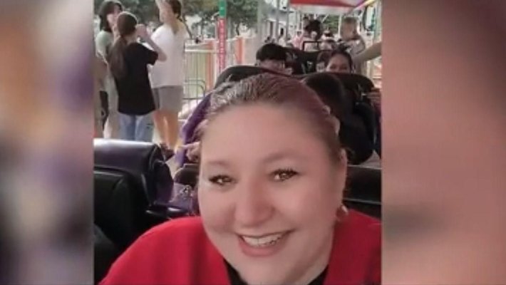 Diana Șoșoacă s-a dat cu roller coasterul: „Nu cred că fac așa ceva, frate! Aualeu, ce nașpa e!“