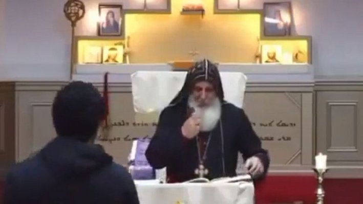 Un episcop din Sydney a fost înjunghiat în timpul slujbei. Video