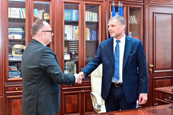 Protocol de colaborare între Universitatea ”Ovidius” și Instituția Prefectului