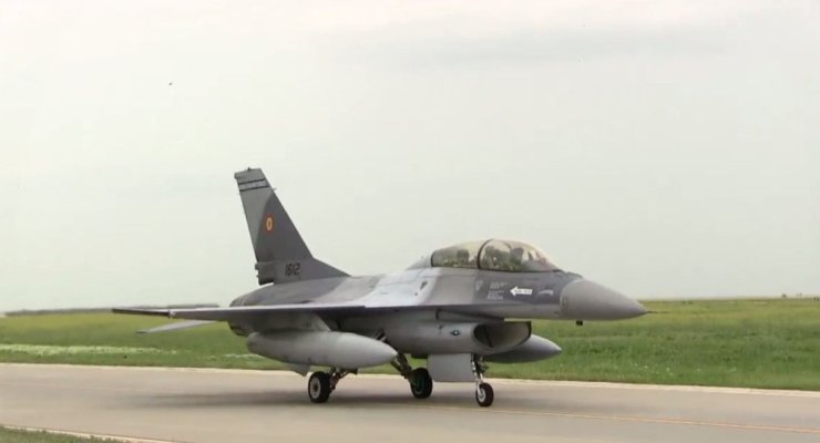 Trei aeronave F-16 ale Forţelor Aeriene Regale Olandeze au aterizat la Feteşti. Video