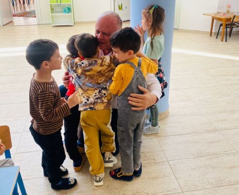 Continuă campania „Bucurii pentru copii”, la Agigea