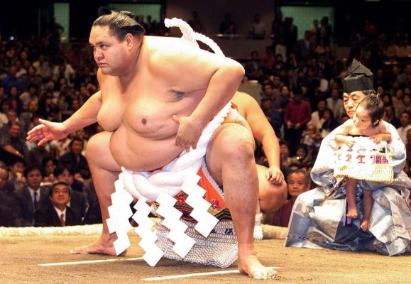 Akebono, legendarul luptător de sumo, a încetat din viață la 54 de ani