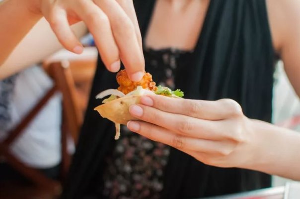 Cum să consumi mâncăruri picante: avantaje, precauții și trucuri pentru o dietă echilibrată