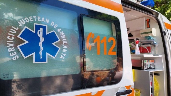 Accident în Murfatlar: O mașină a ieșit în afara părții carosabile