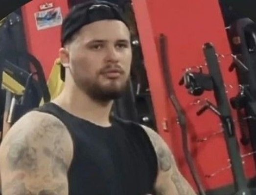 Radu Marian, zis „Blondu“ este liderul rețelei care ar fi racolat o minoră de 12 ani pentru prostituție 