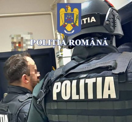 Un polițist-proxenet și altul care a luat mită au primit pedepse cu suspendare