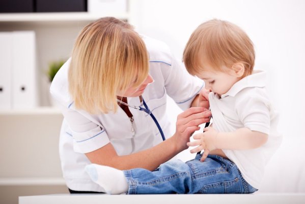 Medic pediatru: Vedem afecţiuni la copii care erau mai degrabă prezente în zona de adulţi