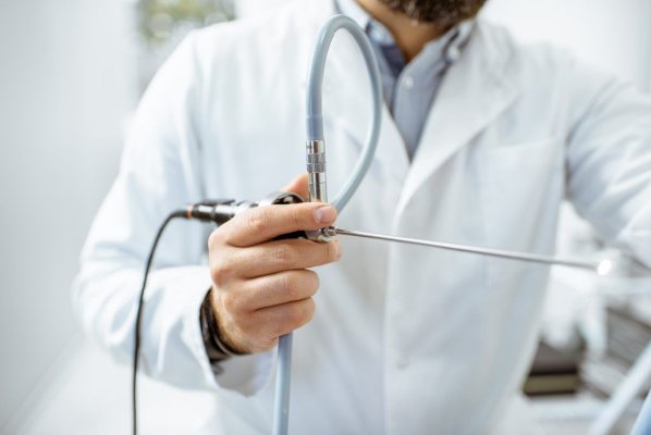 Specialist ORL: România ocupă un loc fruntaş în ceea ce priveşte incidenţa cancerului laringian