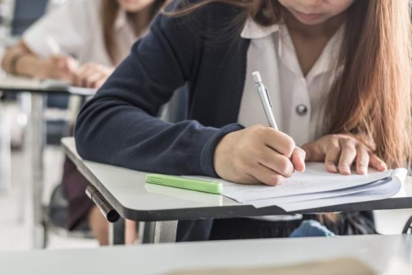 Elevii care au promovat BAC-ul își pot mări nota la cel puțin una din probe