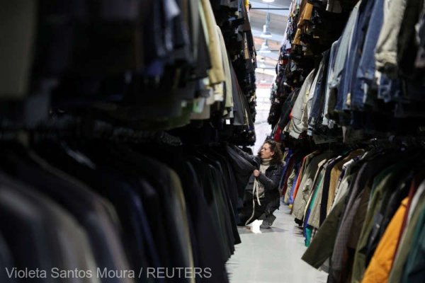 Franţa va institui un indicator de evaluare a poluării create de textile